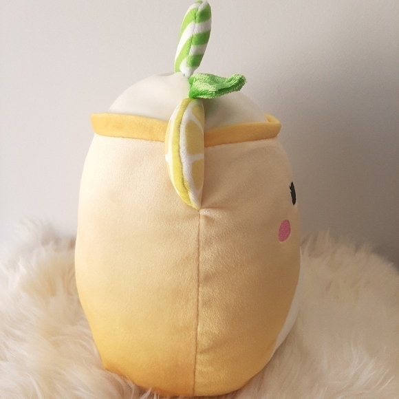 Squishmallow Medina the Lemonade 8" - Picture 7 of 10